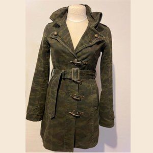 BB Dakota Camo Trench Coat, Sz M